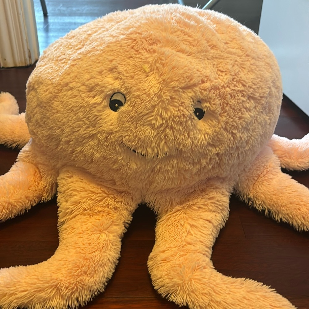 Pink octopus squishable